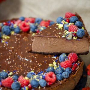 Ciasto sernik czekoladowy na bezglutenowym spodzie brownie